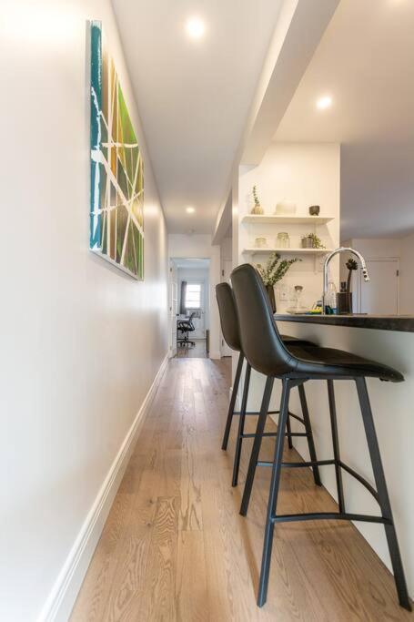 Free Parking, Beautiful 4 1/2- 2 Bedroom Apartment Montreal Zewnętrze zdjęcie