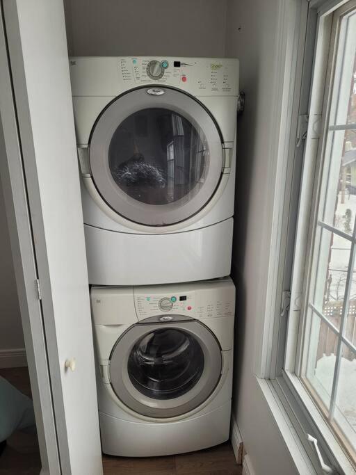 Free Parking, Beautiful 4 1/2- 2 Bedroom Apartment Montreal Zewnętrze zdjęcie