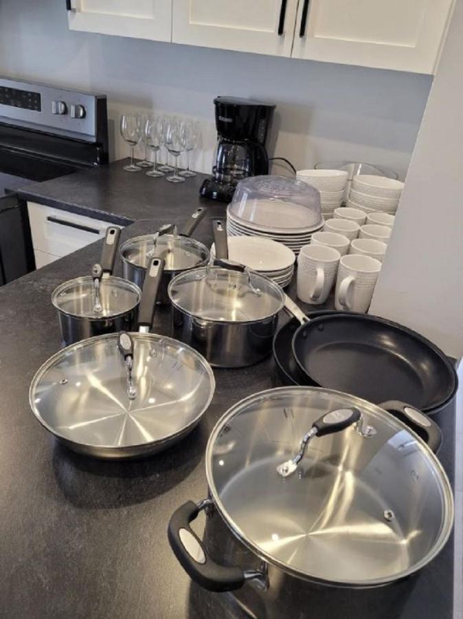 Free Parking, Beautiful 4 1/2- 2 Bedroom Apartment Montreal Zewnętrze zdjęcie